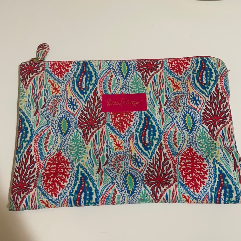 Lilly Pulitzer Zip Pouch - Let Minnow